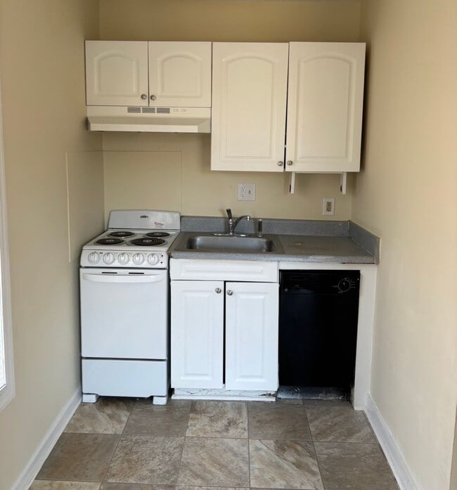 327 Taylor St SW