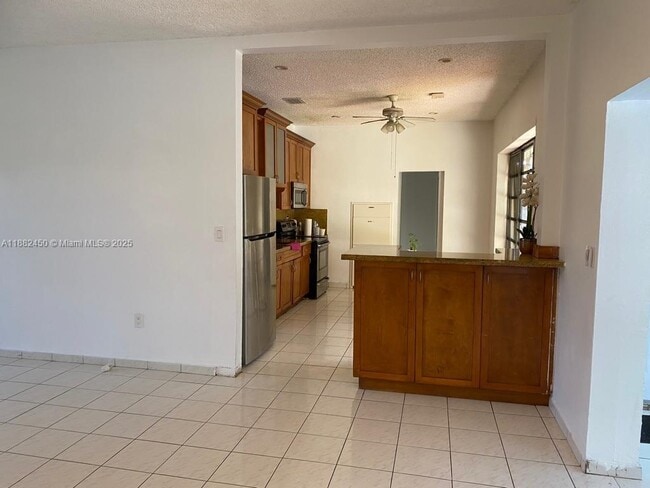 Photo - 1121 NE 199th St