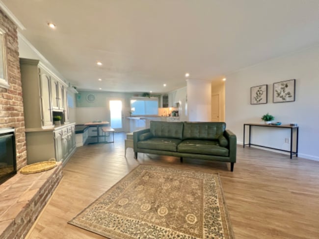 Photo - 8489 Larch Ave Unit A