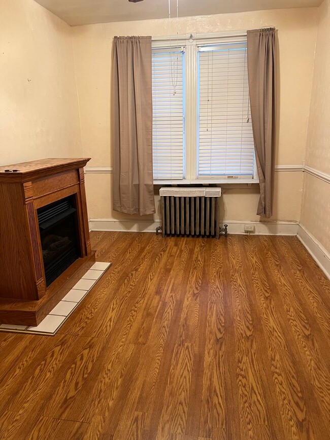 Photo - Large 4 bed 1.5 Bath Old City Lancaster Home