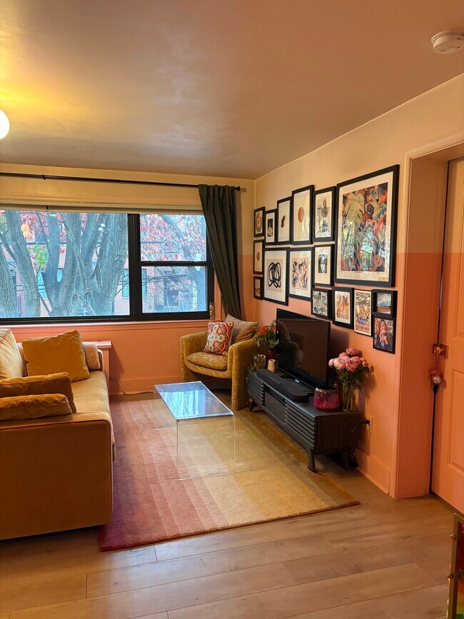 Photo - 604 Longfellow St NW Unit 305