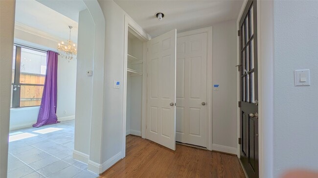 Photo - 1307 Riverine Ct