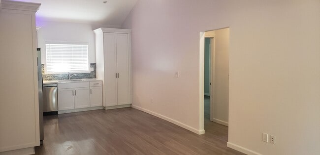 Photo - 111 Robinson Ave Unit 111 Robinson Ave.