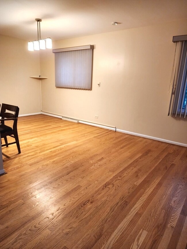 Photo - 209 N Stevenson Ln