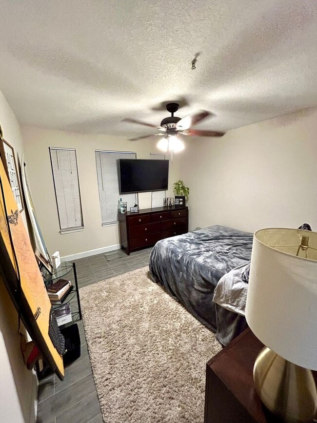 Photo - 10075 Gate Pkwy N Unit 210