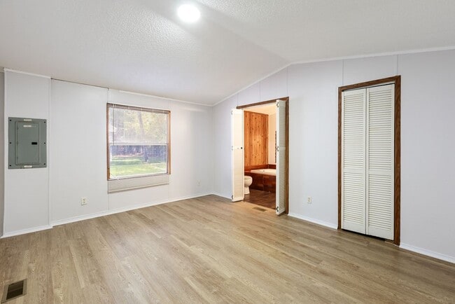 Photo - 13173 S Lee Shore Dr