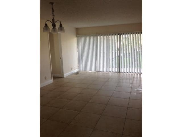 Photo - 1473 Lake Crystal Dr Unit F