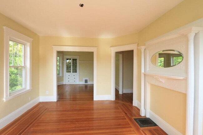 Photo - 19 Park Ave Unit 3