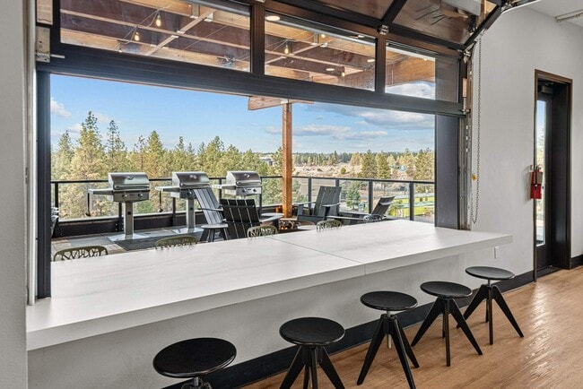 The Hixon at Westside Yard