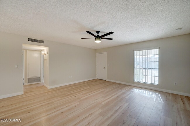 Photo - 10144 W Cheryl Dr