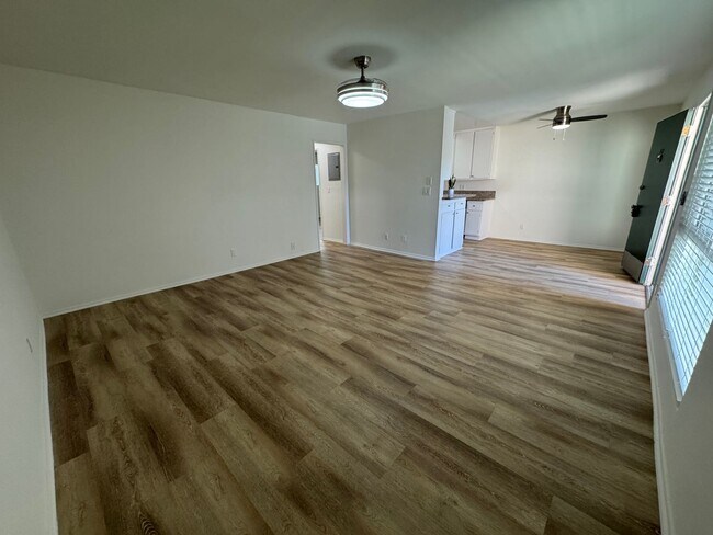 Photo - 20317 Saticoy St Apartments