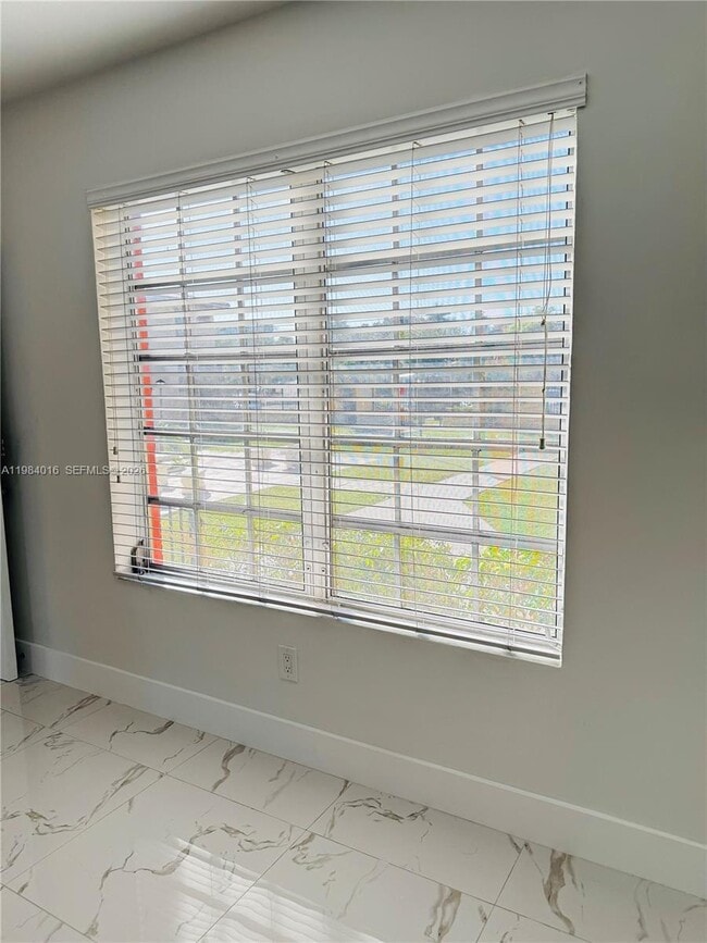 Photo - 617 SW 11th St Unit 14E