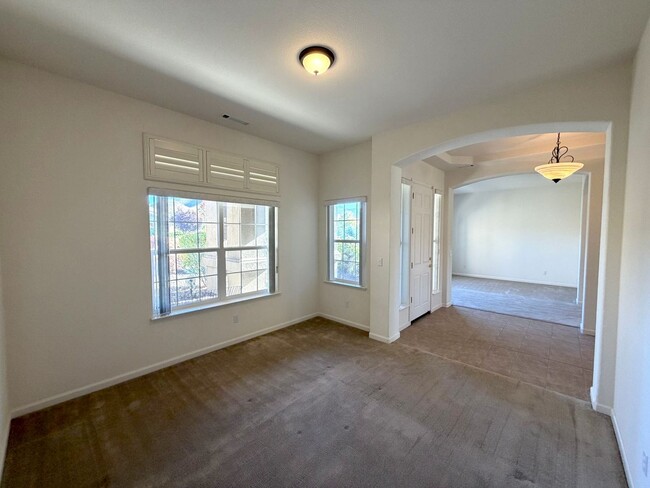 Photo - Spanish Springs 5bed/3bath - Move in Speci...