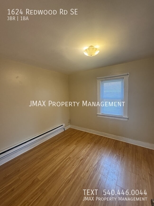 Photo - 1624 Redwood Rd SE