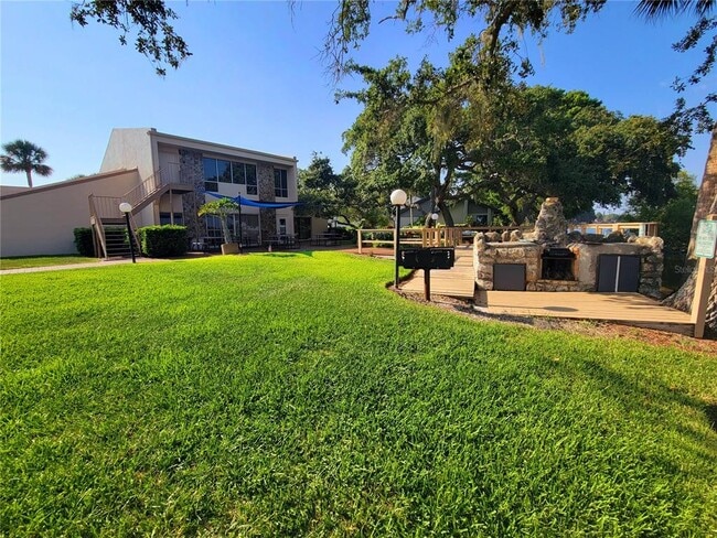 Building Photo - 90 S Highland Ave Unit 1216