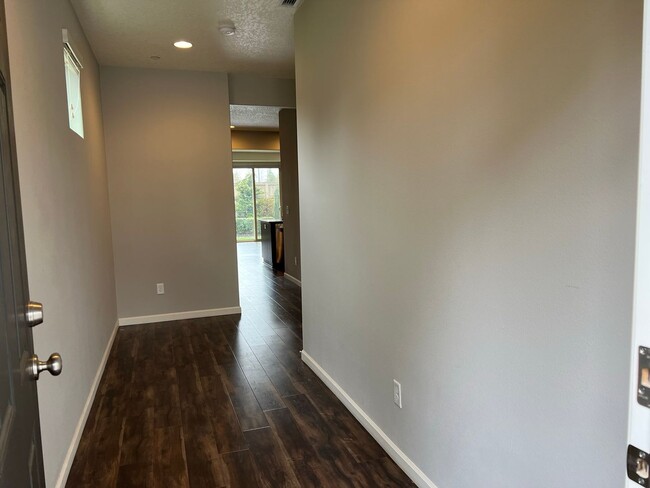 IM AVAILABLE NOW.. Wonderful Townhome High... - IM AVAILABLE NOW.. Wonderful Townhome High...