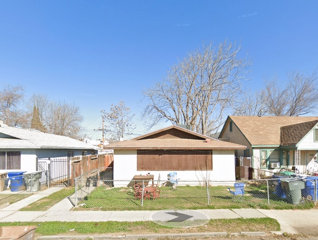 Building Photo - 114 Woodrow Ave