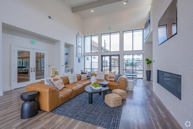 Resident Lounge - Birchway Quarry Falls