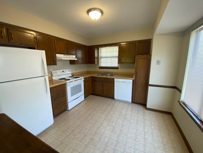 Photo - 733 SE Claremont St