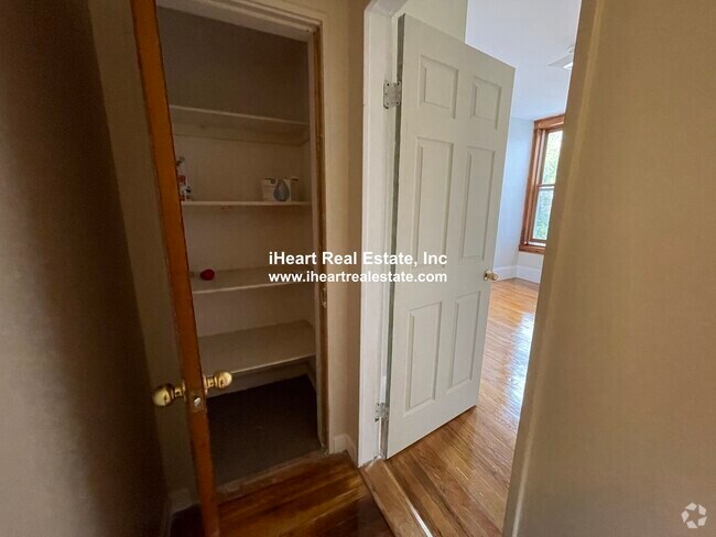 Building Photo - 338 K St Unit 1 Rental