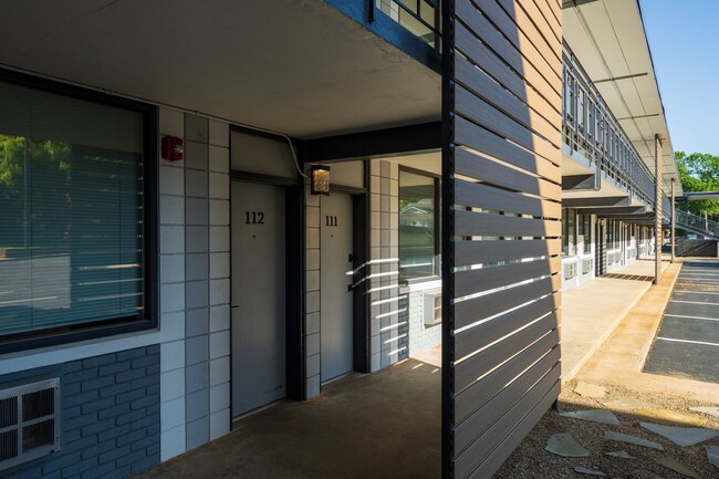 Photo - Calhoun Lofts & Thunderbird Flats