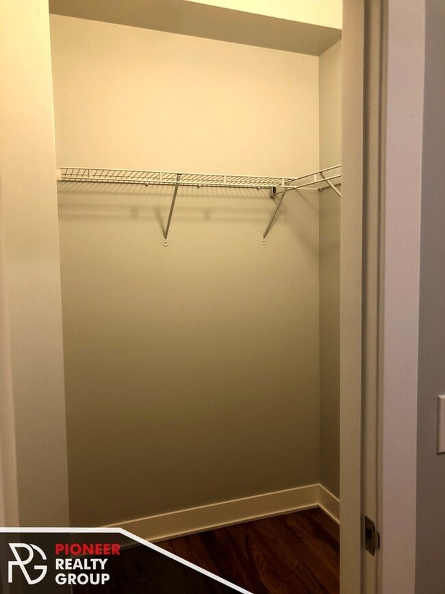 Photo - 356 W Dickens Ave Unit 3