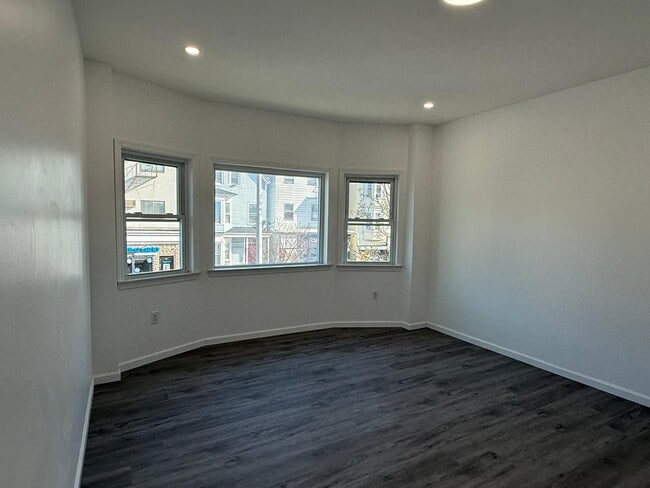 Photo - 17 Kearny Ave