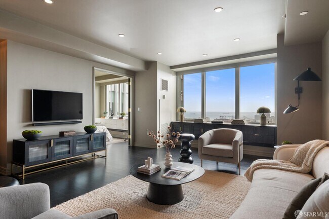 Photo - 765 Market St