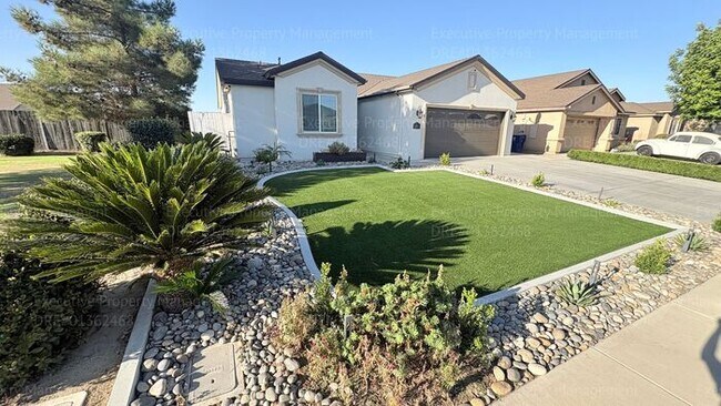 Photo - 3 bedroom 2 bathroom home located in a cul- de- sac in a Southwest Bakersfield neighborhood
