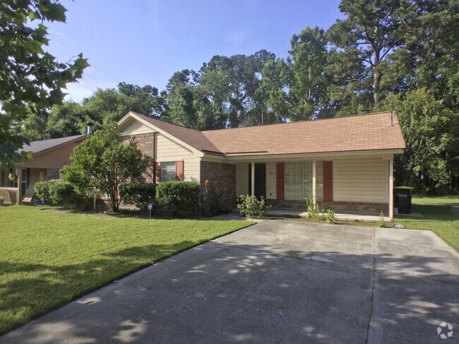 Building Photo - 171 Greenbriar Ct Rental
