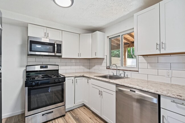 Photo - 446-448-448 Jacobson Dr Unit 446 Jacobson Drive