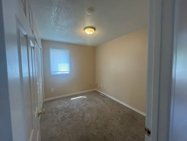 Photo - 886 Wescott Square Unit 103