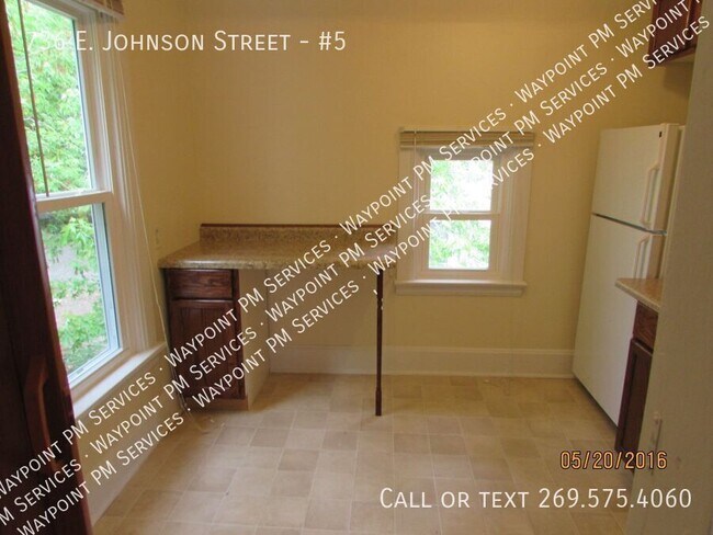 Photo - 736 E Johnson St Unidad #5