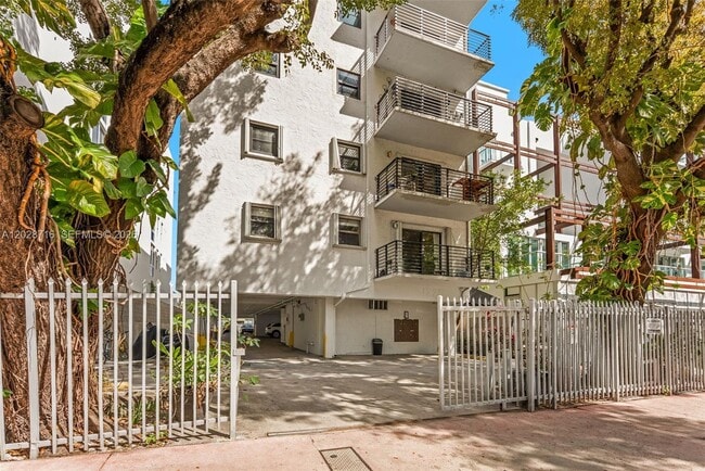 Photo - 1225 West Ave Unidad 503