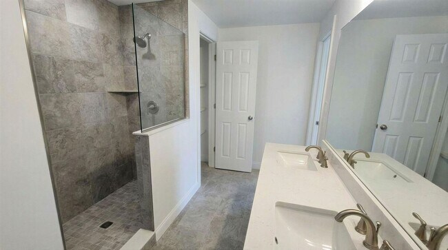 Photo - Spacious House across the street from UT - large deck and balcony with great views.