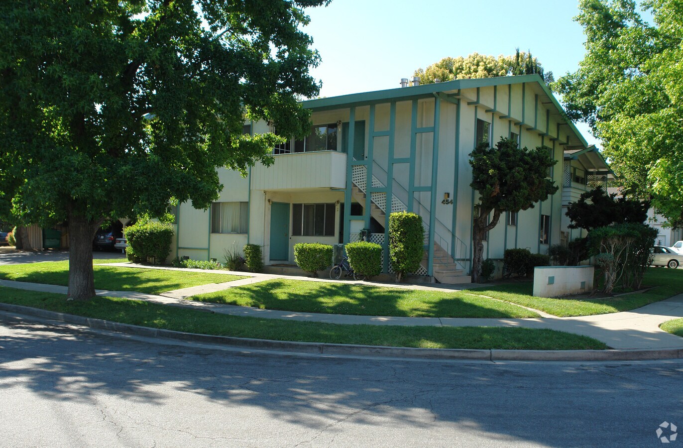 Photo - 454 Doyle Rd