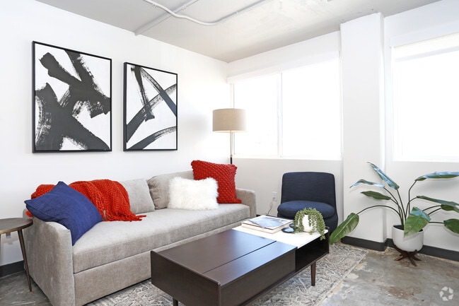 LOFT 205 Apartments