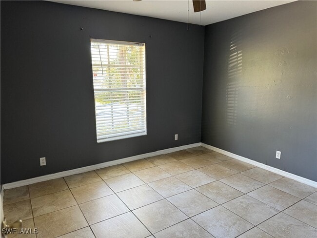 Photo - 402 Banfield Pl