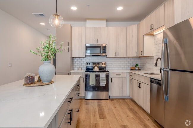 3BR, 2.5BA - 1,489SF - Kitchen