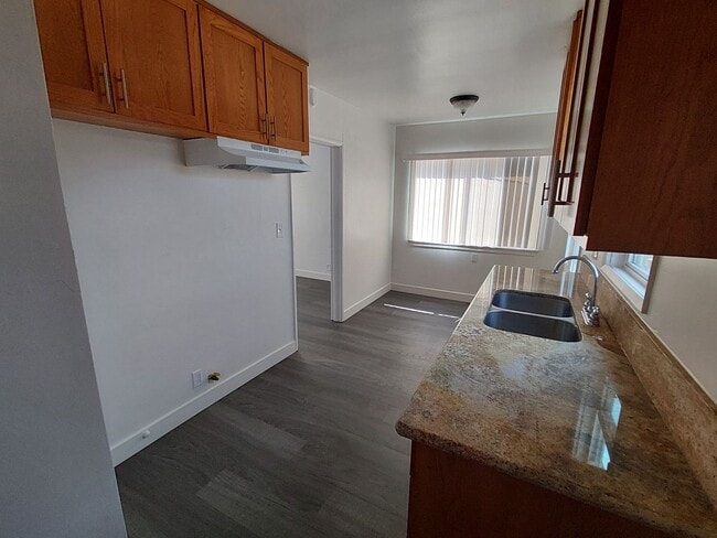 8688 San Miguel Ave Unidad C