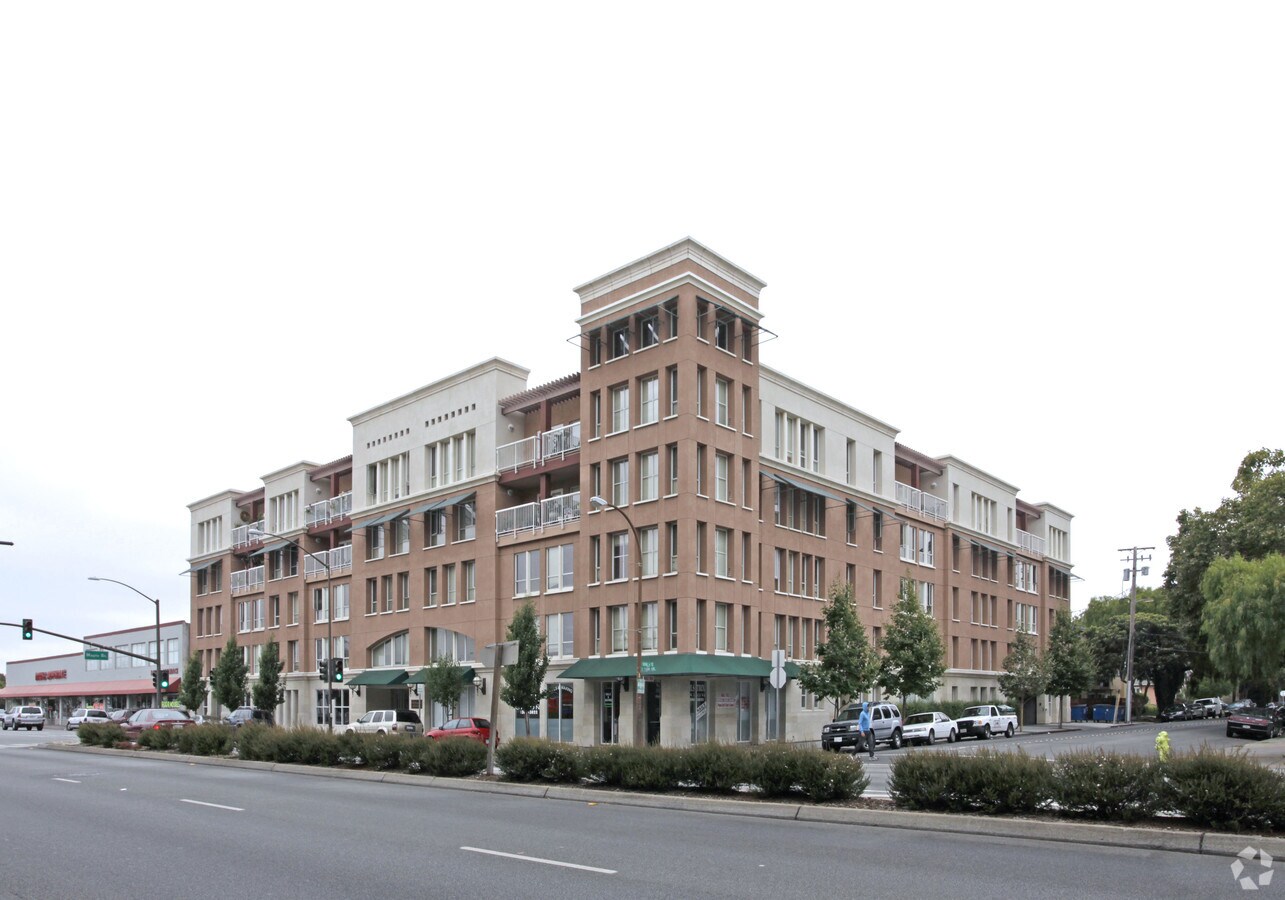 Photo - Villa Montgomery Apartments