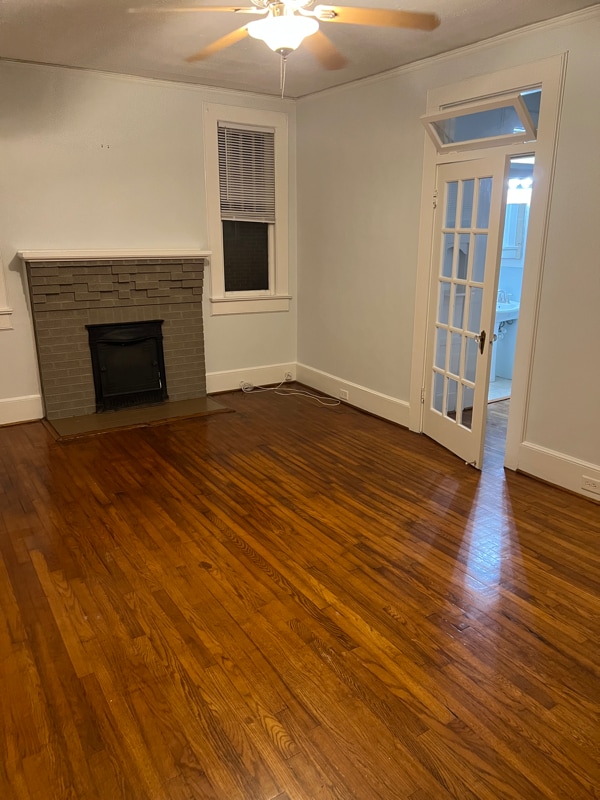 Photo - 1402 Victoria St