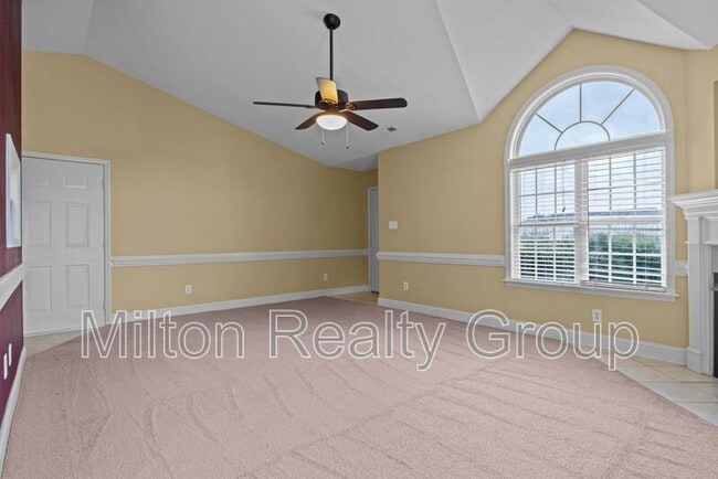 Photo - 173 Ariel St