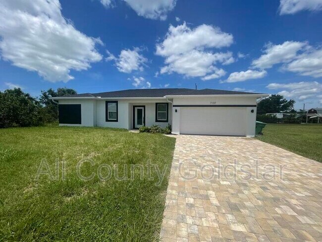 Photo - 7137 Benson St