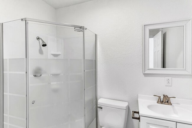 Building Photo - Woodland Retreat Studio in Hollister, MO Unit 3