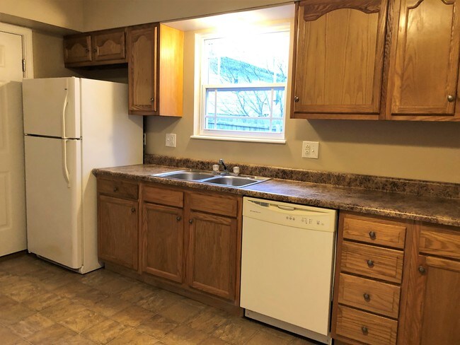 Photo - 5381 Big Tyler Rd