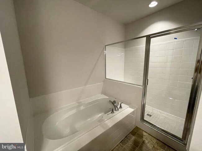 Photo - 200 Norland Knoll Dr