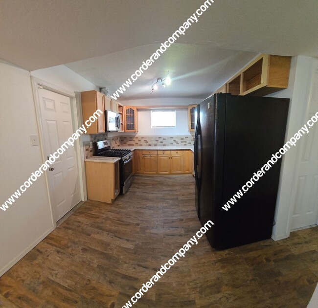 Photo - Nice 3 Bedroom, 2 Bathroom and 1,120 Sq Ft. Home Great Location in NE Heights.