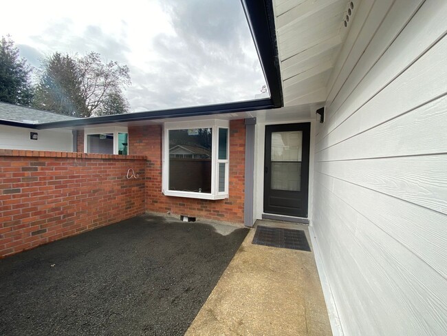 MM1253-B* - MM1253-B* Apartment