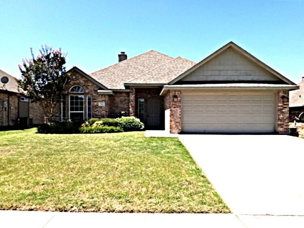 Photo - 733 Morgan Dr House